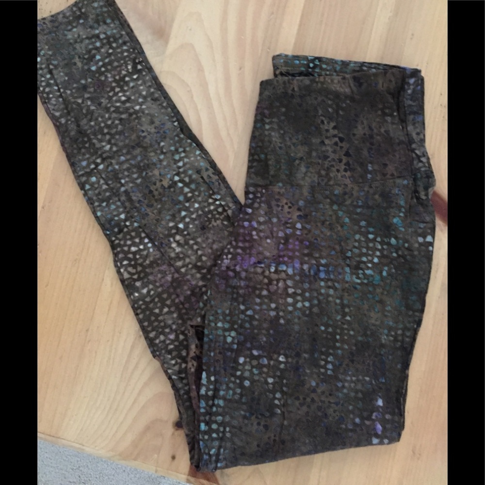 NWT!! YOGA LEGGINGS